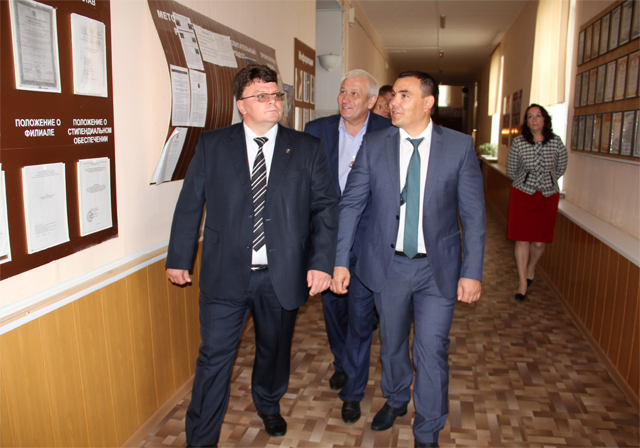 Алексей Попов побывал в Сергиевском Губернском техникуме