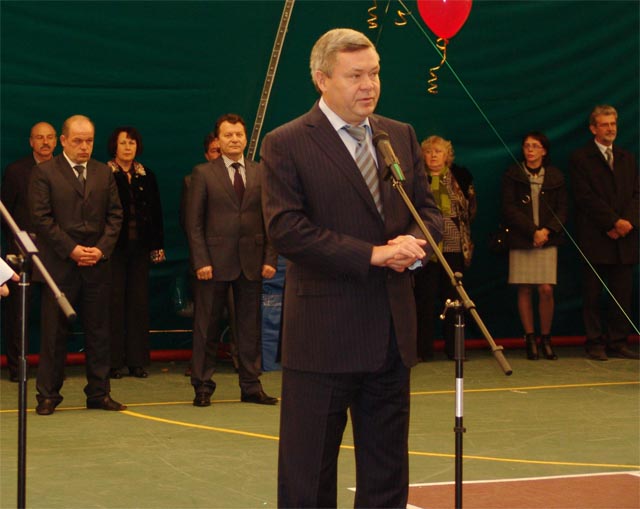 Открытие юбилейного футбольного  турнира
