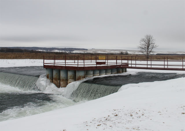 Плотина в селе Красноярка