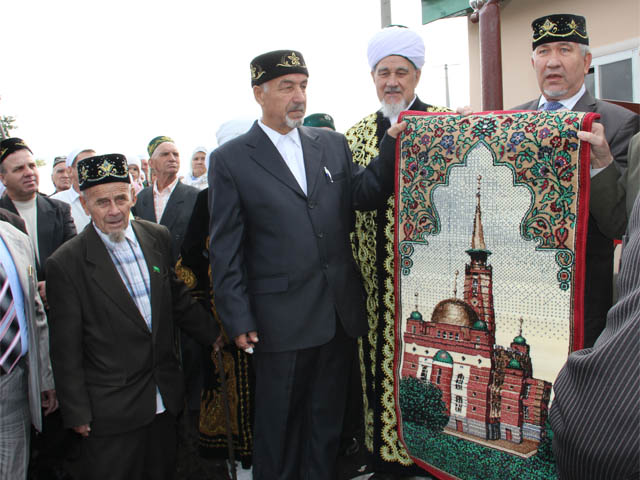 Подарок первой мечети в Сергиевском районе