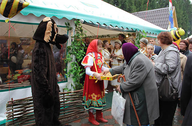 Сельскохозяйственная ярмарка в поселке Усть-Кинельский