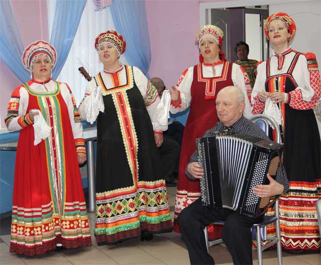 Выступление творческих коллективов