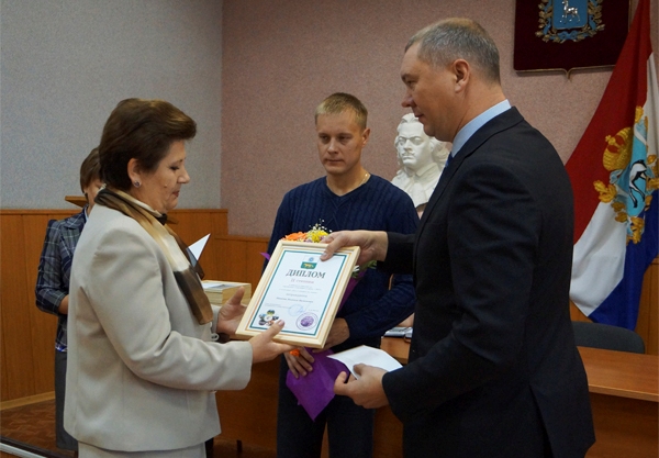 Награждение победителей районного конкурса "Сергиевск в цвету"
