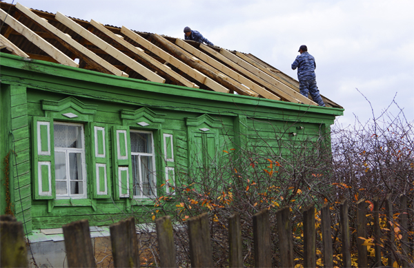 Ремонт крыши в с. Чекалино 