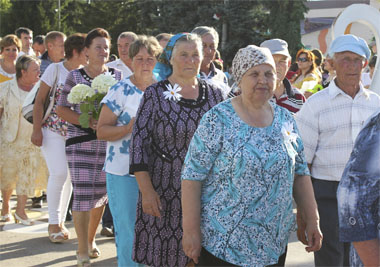 Шествие юбилейных супружеских пар