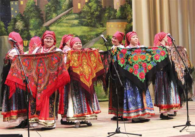 Выступление творческих коллективов