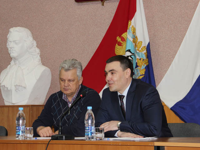 Депутат ГД Виктор Казаков в Сергиевском районе