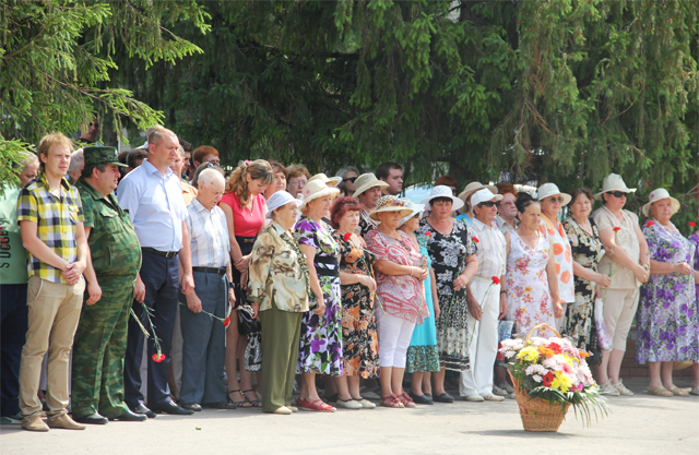 Участники митинга